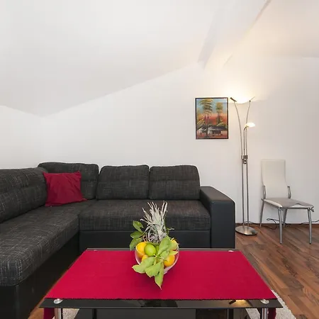 Loranum Holiday home